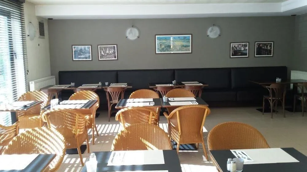***  Hobbit Hotel Brussels Airport Zaventem Belgium