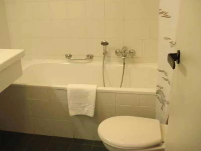 Hobbit Hotel Brussels Airport Zaventem 3*,